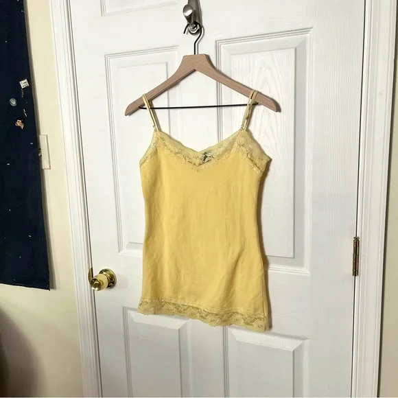 ✧・゚y2k yellow lace cami - Picture 1 of 5